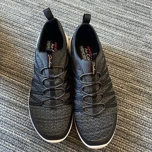 Skechers Air-Cooled & Memory Foam